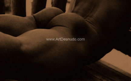 Art Desnudo: Making Art with your body -Creando arte con tu cuerpo.