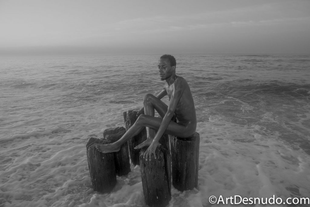 Today Friday, July 21, 2017, the highest temperature in New York City was 96 Fahrenheit. It was a great day to get naked and create art in “The Capital of the World.”