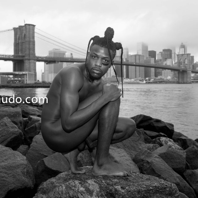I am looking for women and men to pose for me. I am open to work with gay, lesbian, bisexual, trans, heterosexual, Queer people. This is a TFCD work. The model gets free high resolution digital photos. Send me a message: ArtDesnudo.com ************************** Estoy muy agradecido por todas las personas creativas que conocí en 2017. ¡Estoy listo para crear más arte en 2018! Busco mujeres y hombres para que posen para mí. Estoy abierto a trabajar con gays, lesbianas, bisexuales, trans, heterosexuales, personas queer. Este es un trabajo de TFCD. El o la modelo obtiene fotos digitales en alta resolución gratuitas. Enviame un mensaje: ArtDesnudo.com