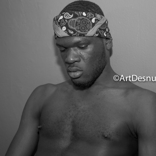 I have been creating nude photographs for several years. I am looking for women and men to pose for me. I am open to work with gay, lesbian, bisexual, trans, heterosexual, Queer people. This is a TFCD work. The model gets free high resolution and low resolution digital photos. Pictures will be created in my studio or outdoors in one of the five boroughs of NYC (Brooklyn, Manhattan, Queens, Staten Island or Bronx). If you are interested, send me a message: ArtDesnudo.com ************ He estado creando fotografías de desnudos por varios años. Busco mujeres y hombres para que posen para mí. Estoy abierto a trabajar con gays, lesbianas, bisexuales, trans, heterosexuales, personas queer. Este es un trabajo de TFCD. El o la modelo obtiene fotos digitales en alta resolución y baja resolución gratuitas. Las fotos serán creadas en alguno de los cinco condados de la Ciudad de Nueva York. Enviame un mensaje si estas interesada o interesado: ArtDesnudo.com