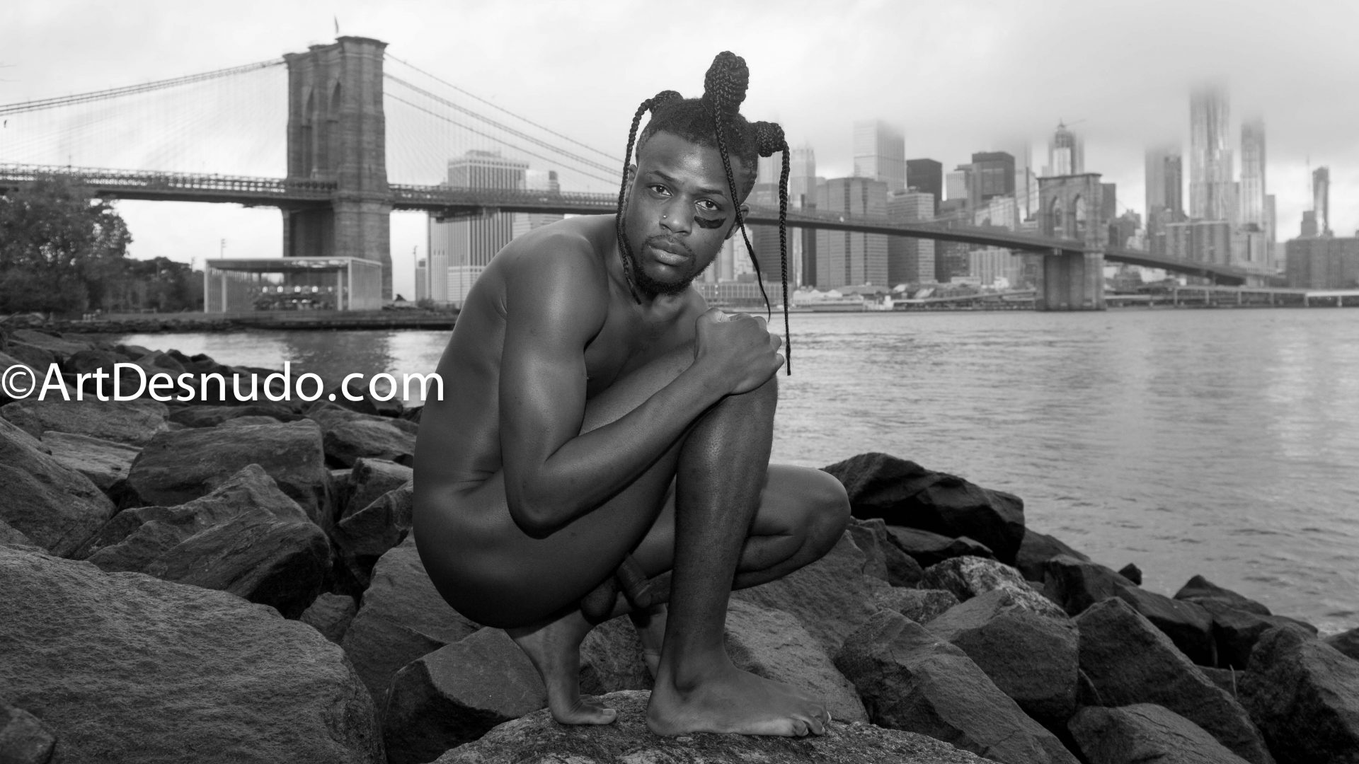 I am looking for women and men to pose for me. I am open to work with gay, lesbian, bisexual, trans, heterosexual, Queer people. This is a TFCD work. The model gets free high resolution digital photos. Send me a message: ArtDesnudo.com ************************** Estoy muy agradecido por todas las personas creativas que conocí en 2017. ¡Estoy listo para crear más arte en 2018! Busco mujeres y hombres para que posen para mí. Estoy abierto a trabajar con gays, lesbianas, bisexuales, trans, heterosexuales, personas queer. Este es un trabajo de TFCD. El o la modelo obtiene fotos digitales en alta resolución gratuitas. Enviame un mensaje: ArtDesnudo.com